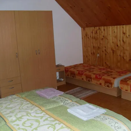 Apartment Privat No. 3 Cervenova Ziar